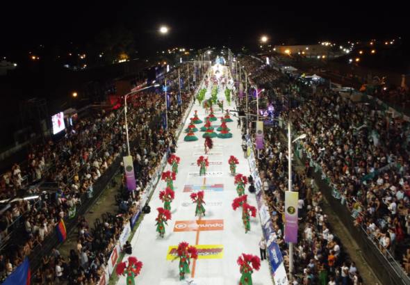 Secuencia 03.00_00_18_29.Imagen fija002