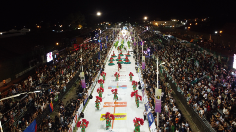 Secuencia 03.00_00_18_29.Imagen fija002